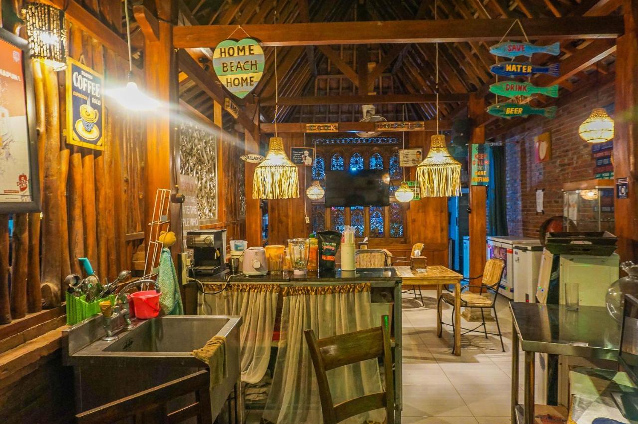 The Wisma Pulau Merah Pasanggaran Eksteriør billede