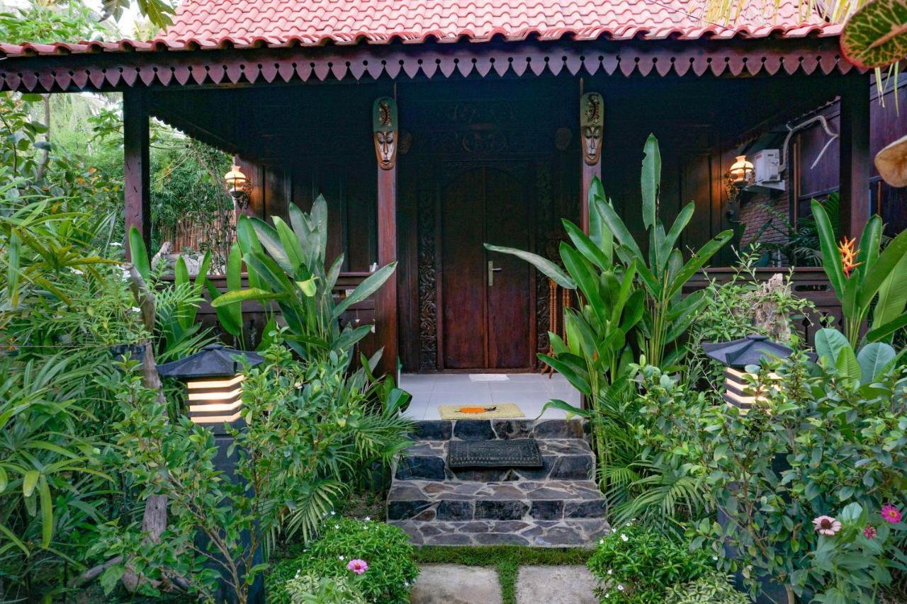 The Wisma Pulau Merah Pasanggaran Eksteriør billede